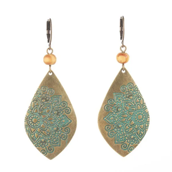 Earrings E1740 Gold Flower Design Metal Earrings 01