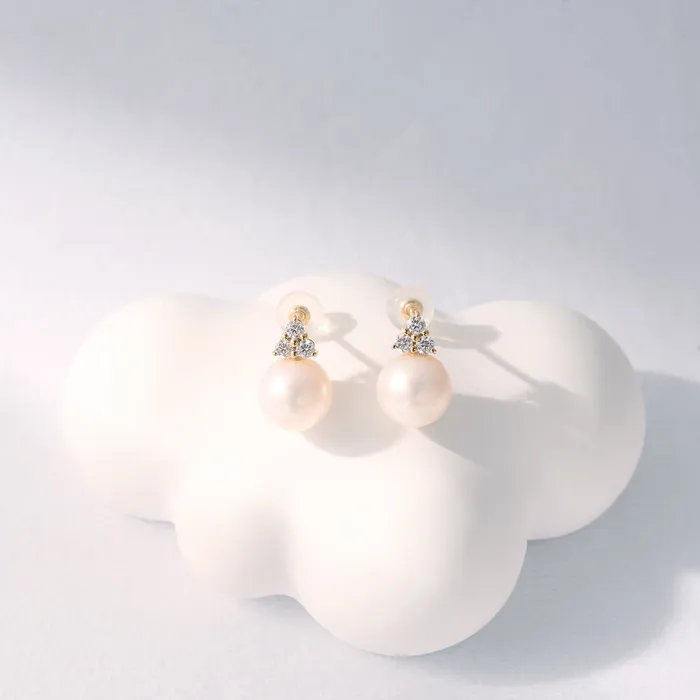 Earrings Pearly Lustre 18K Solid Gold Top Grade Freshwater Pearl Earrings KE00199
