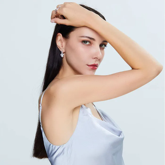 Earrings Pearly Lustre Elegant Freshwater Pearl Earrings WE00054