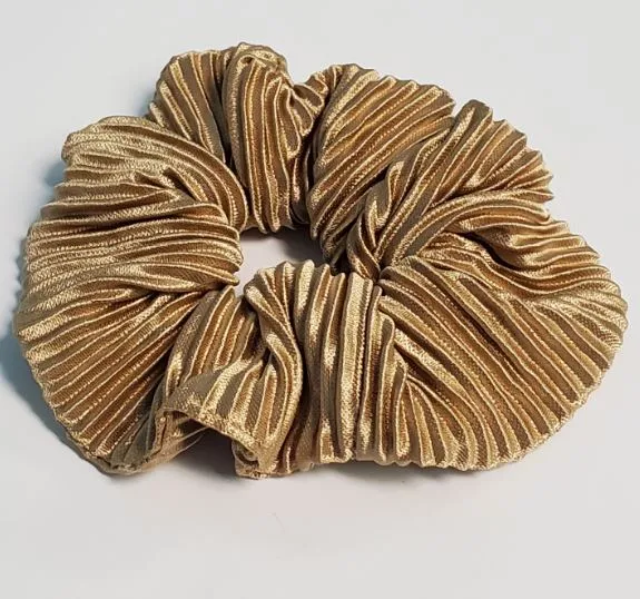 H137 Gold Ribbed Hair Scrunchie 01 PreStyled Sets