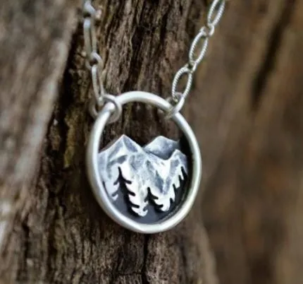 N1808 Silver Round Mountain Scene Necklace with FREE Earrings polly Necklaces