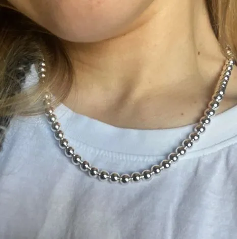 N2218 Silver 17 Ball Chain Necklace with Free Earrings alice Necklaces