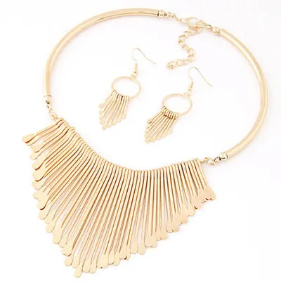 N539 Gold Tassel Design Necklace with FREE Earrings 02 Necklaces