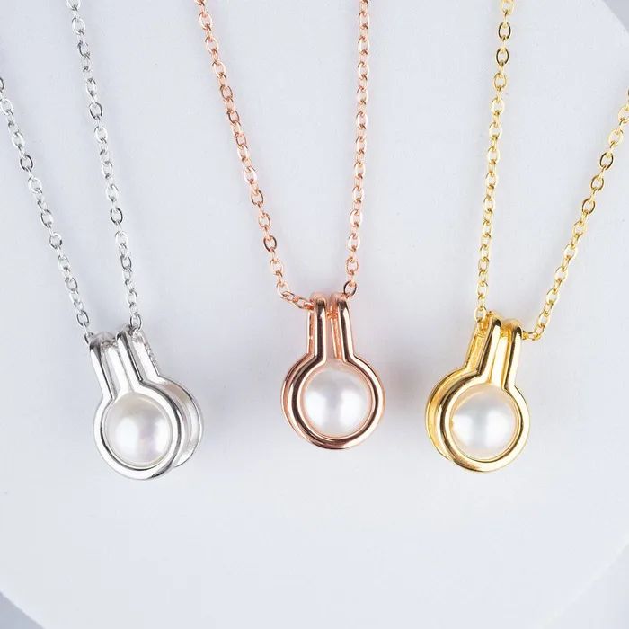 Necklaces New Yorker Freshwater Pearl Necklace WN00124 Pearly Lustre