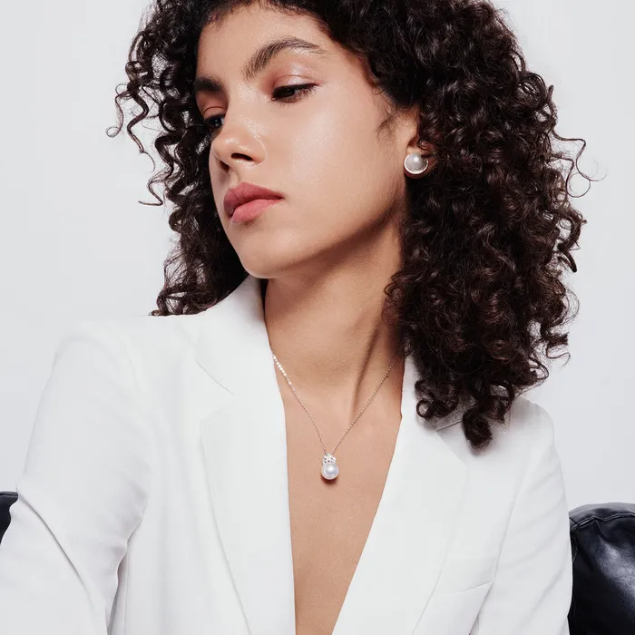 Necklaces Pearly Lustre 18K Solid Gold Australian White South Sea Pearl Necklace KN00286