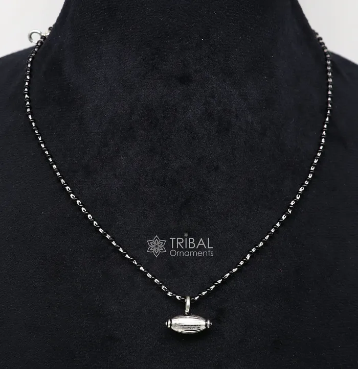 Necklaces TRIBAL ORNAMENTS 16 to 26 traditional cultural black beads 925 sterling silver stylish Single ball pendant necklace modern trendy delicate jewelry set626 Necklaces TRIBAL ORNAMENTS 16 to 26 traditional cultural black beads 925 sterling silver stylish Single ball pendant necklace modern trendy delicate jewelry set626