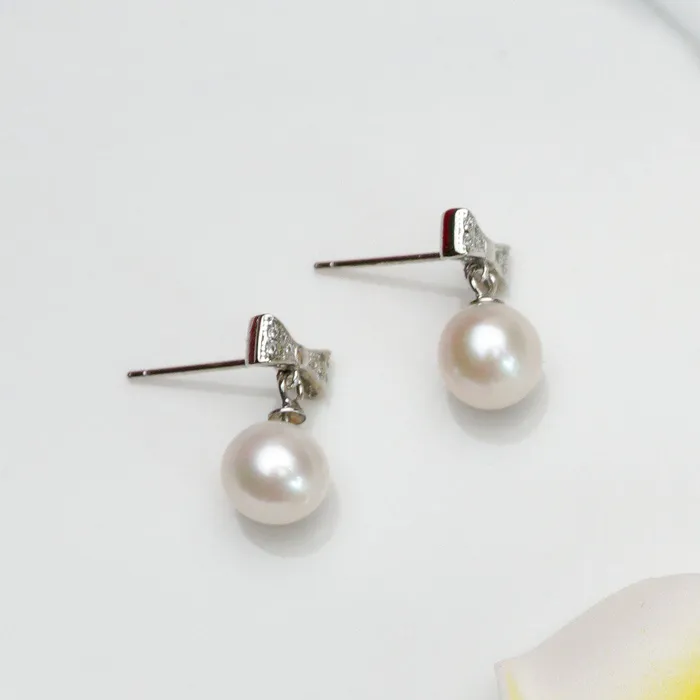 Pearly Lustre Earrings Elegant Freshwater Pearl Earrings WE00062