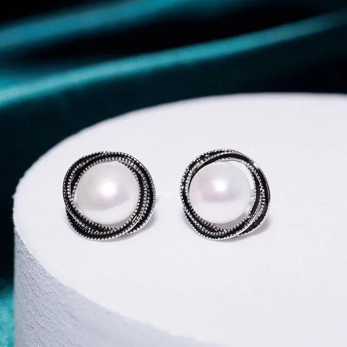 Pearly Lustre Earrings New Yorker Freshwater Pearl Earrings WE00188