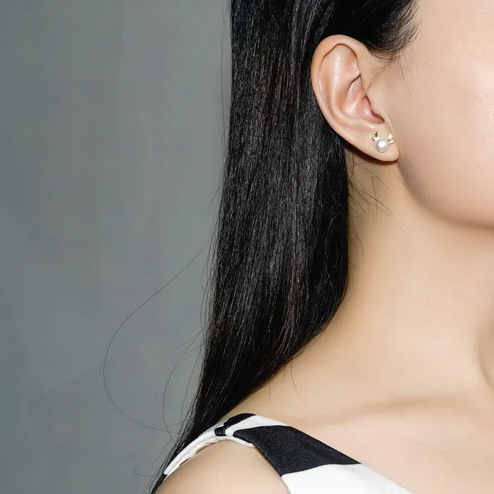 Pearly Lustre Earrings Wonderland Freshwater Pearl Earrings WE00134