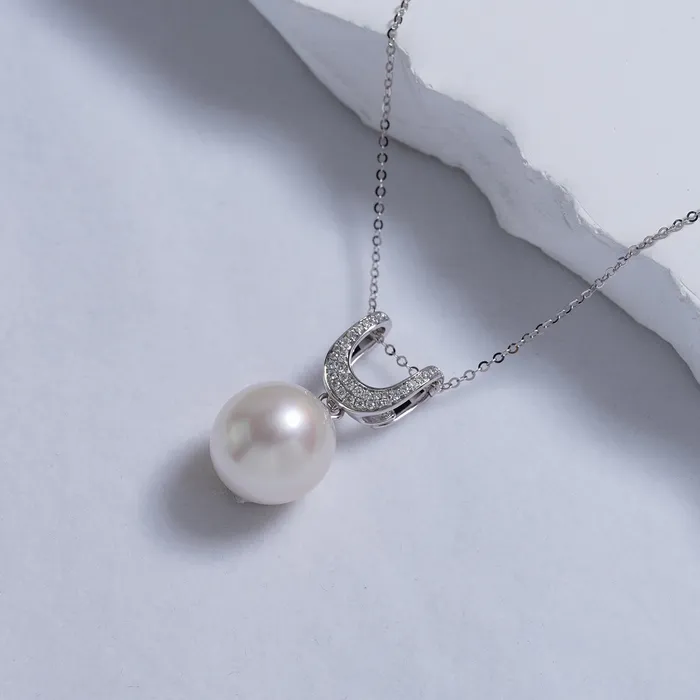 Pearly Lustre Necklaces 18K Solid Gold Diamond Australian White South Sea Pearl Necklace KN00133