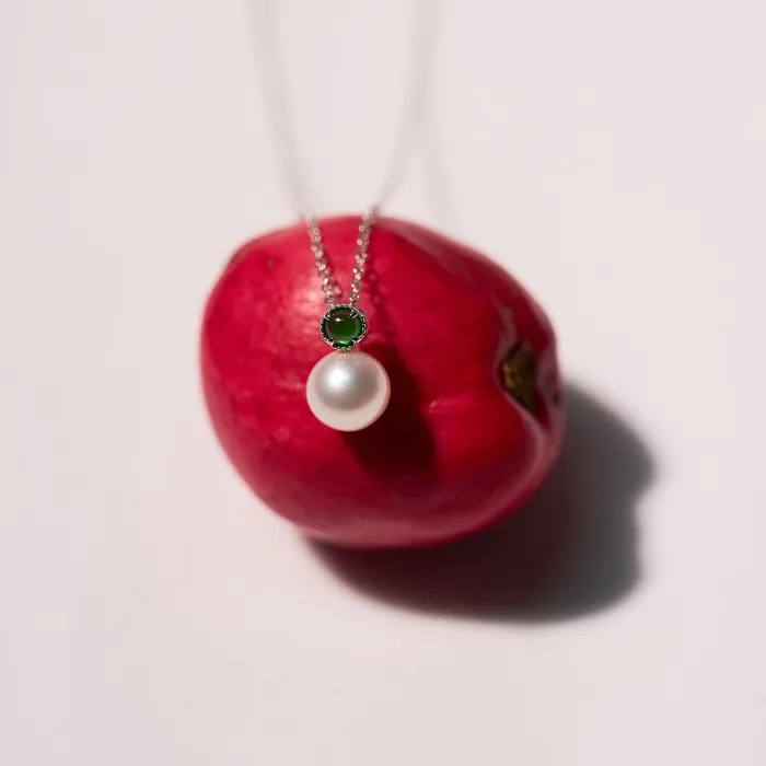 Pearly Lustre Necklaces 18K Solid Gold Top Grade Freshwater Pearl Necklace KN00261