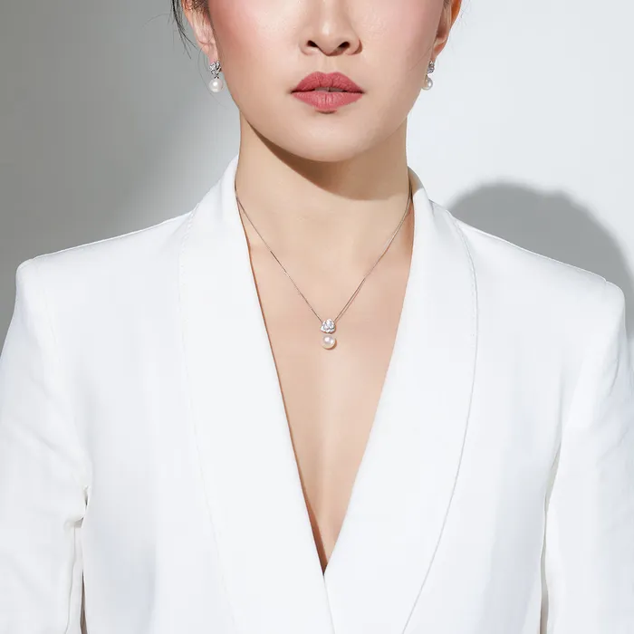 Pearly Lustre Necklaces Elegant Freshwater Pearl Necklace WN00419 GARDENS