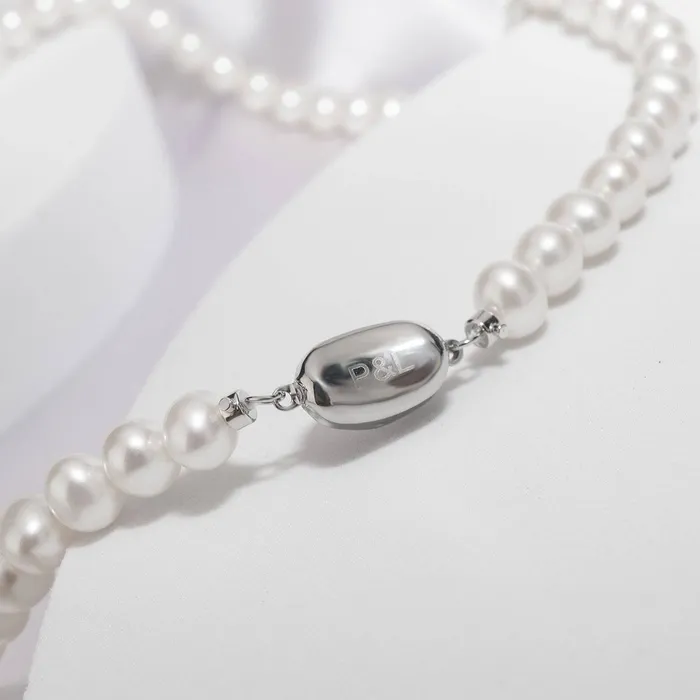 Pearly Lustre Necklaces Top Lustre White Freshwater Pearl Necklace WN00192