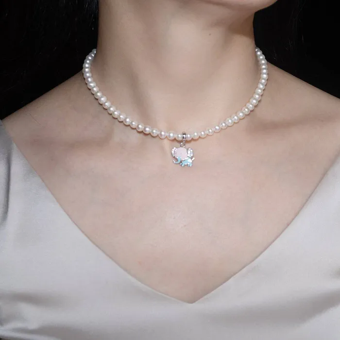 Pearly Lustre Necklaces Wonderland Freshwater Pearl Necklace WN00161