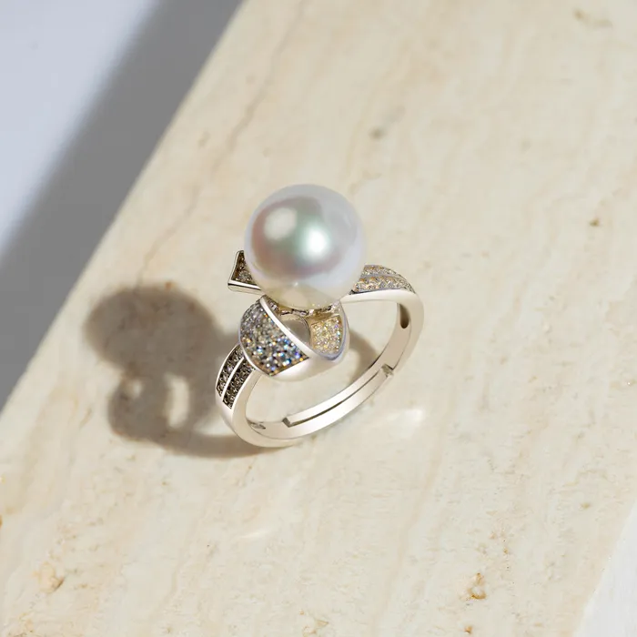 Pearly Lustre Rings Australian White South Sea Pearl Ring WR00137