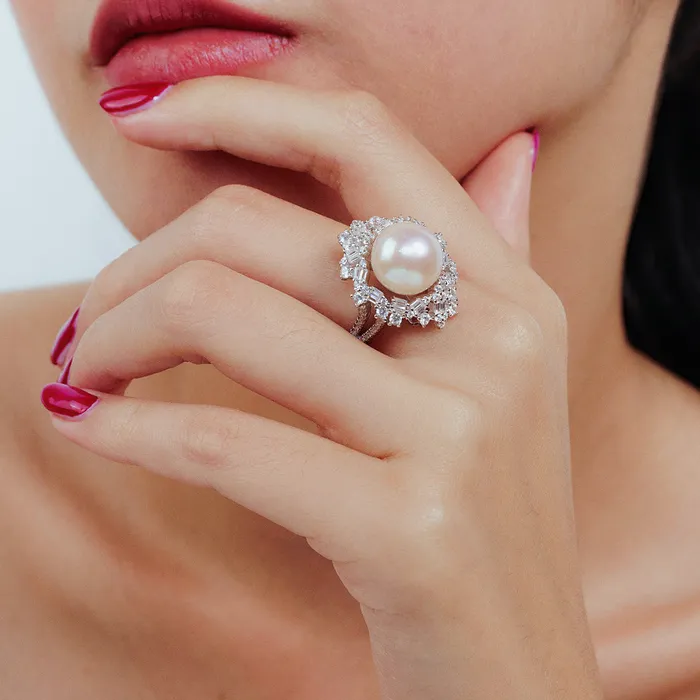 Pearly Lustre Rings Elegant Edison Pearl Ring WR00004