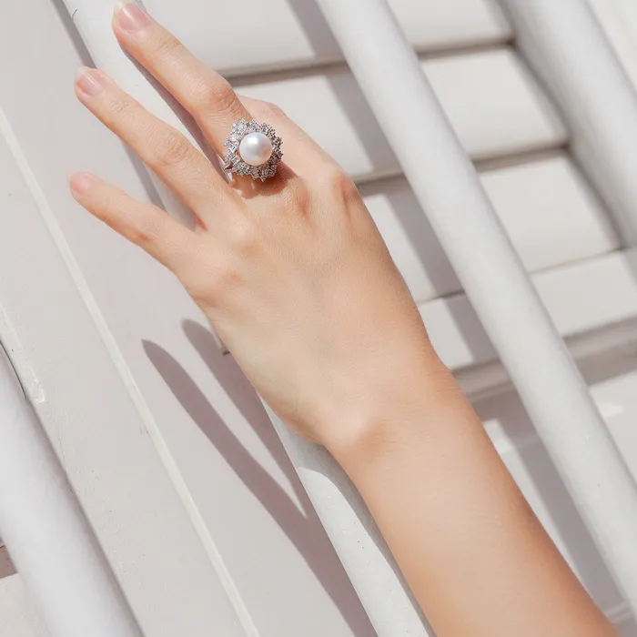 Pearly Lustre Rings Elegant Edison Pearl Ring WR00004