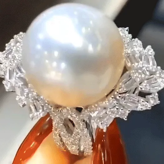 Pearly Lustre Rings Elegant Edison Pearl Ring WR00004