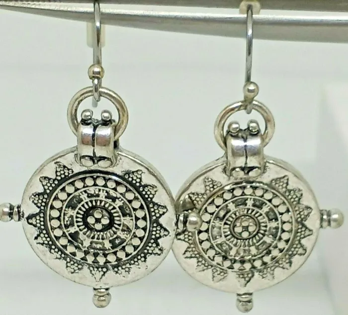 polly Earrings E1352 Silver Round Aztec Design Earrings