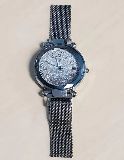 polly Rings W390 Silver Mesh Magnet Band Ombre Glitter Collection Quartz Watch