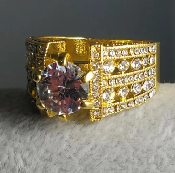 R134 Gold Gemstone Multi Rhinestones Ring alice Rings