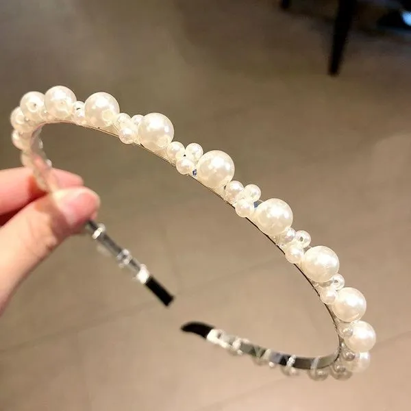 Rings 01 H249 White Cluster Pearl Hair Band