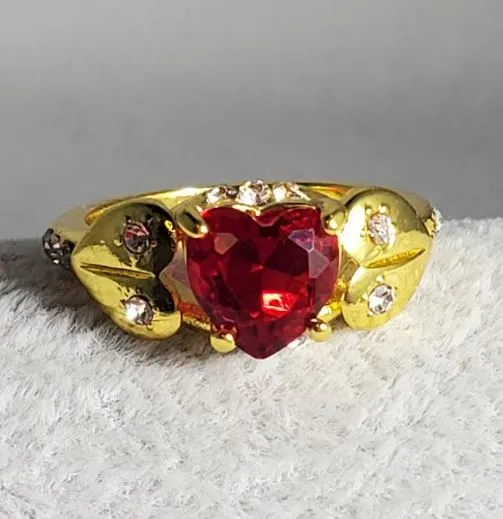 Rings alice R702 Gold Red Heart Gemstone Ring