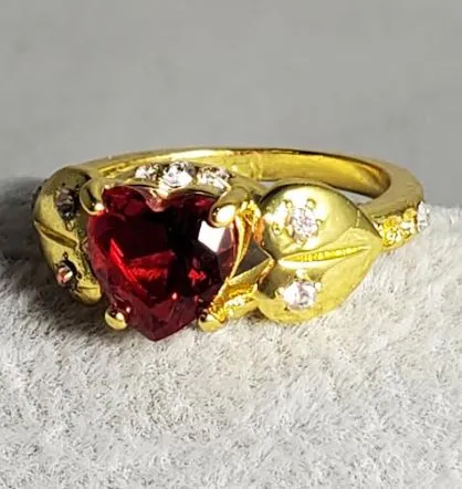 Rings alice R702 Gold Red Heart Gemstone Ring