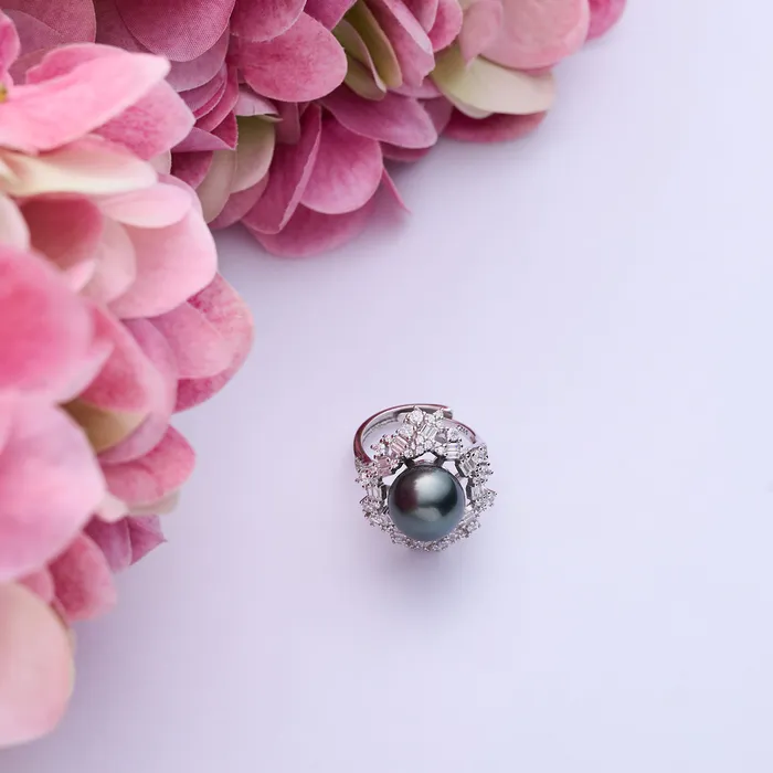 Rings Pearly Lustre Elegant Tahitian Saltwater Pearl Ring WR00116