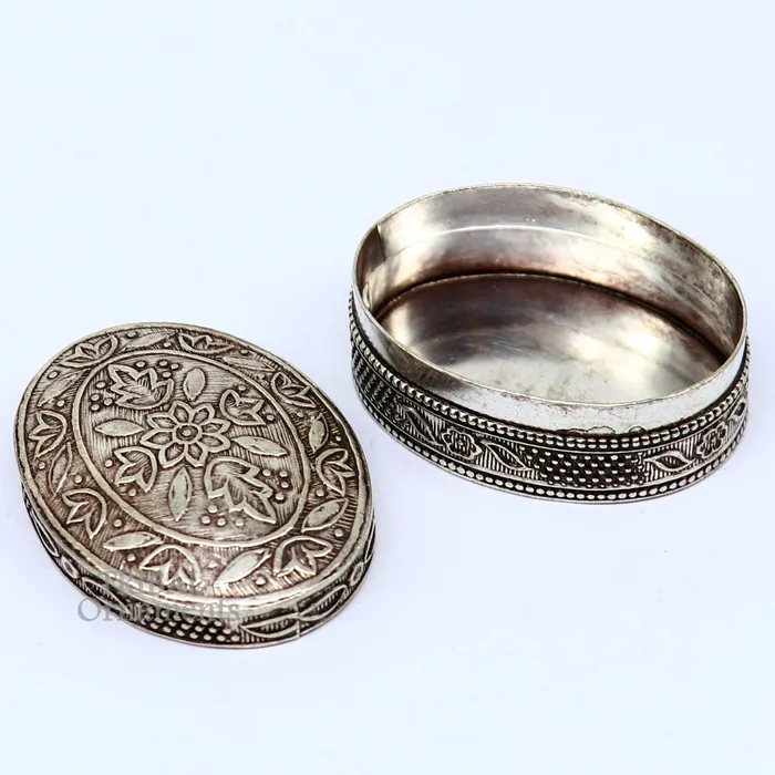 Rings TRIBAL ORNAMENTS Exclusive small bridal kajal box 925 sterling silver trinket box container box small jewelry box Vermilion bridal art gifting stb743 Rings TRIBAL ORNAMENTS Exclusive small bridal kajal box 925 sterling silver trinket box container box small jewelry box Vermilion bridal art gifting stb743