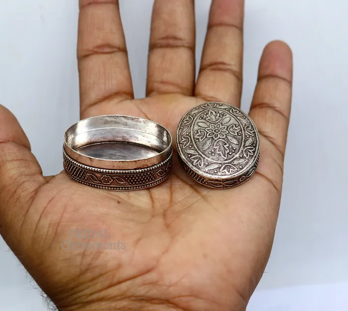 Rings TRIBAL ORNAMENTS Exclusive small bridal kajal box 925 sterling silver trinket box container box small jewelry box Vermilion bridal art gifting stb743 Rings TRIBAL ORNAMENTS Exclusive small bridal kajal box 925 sterling silver trinket box container box small jewelry box Vermilion bridal art gifting stb743