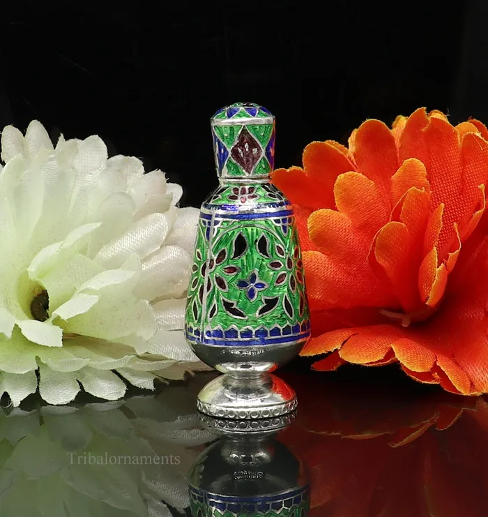 Rings TRIBAL ORNAMENTS Vintage floral design 925 sterling silver Sindoor box Kumkum box trinket box bridal enamel jewelry collection from Rajasthan india stb217