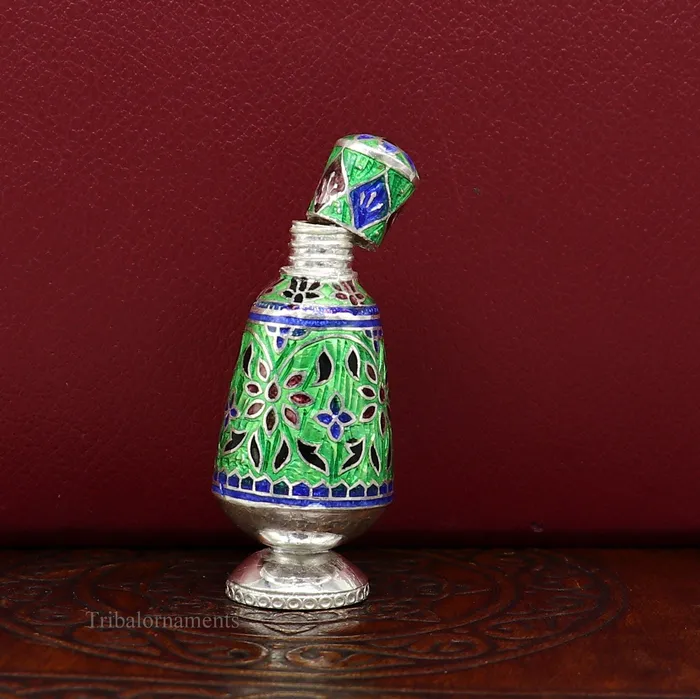 Rings TRIBAL ORNAMENTS Vintage floral design 925 sterling silver Sindoor box Kumkum box trinket box bridal enamel jewelry collection from Rajasthan india stb217