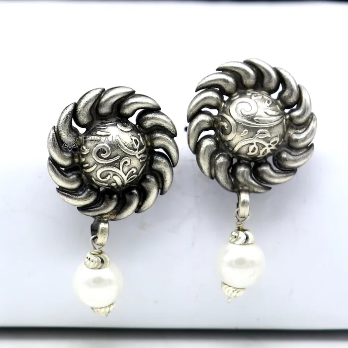 Trendy stylish Round flower design Pearl earing handmade 925 sterling silver stud earrings tribal ethnic jewelry s1292 TRIBAL ORNAMENTS Earrings Trendy stylish Round flower design Pearl earing handmade 925 sterling silver stud earrings tribal ethnic jewelry s1292 TRIBAL ORNAMENTS Earrings