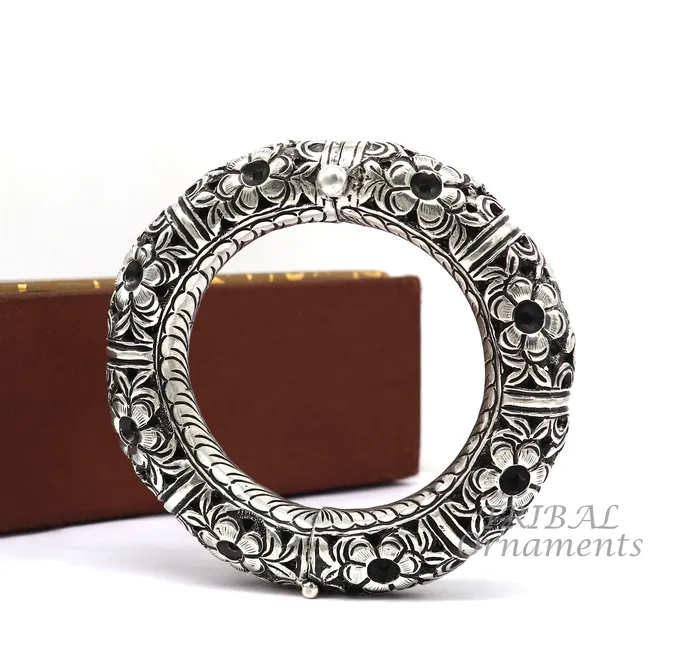 TRIBAL ORNAMENTS Bracelets 925 sterling silver handmade fabulous flower work vintage design bangle bracelet excellent traditional style wedding jewelry nba156