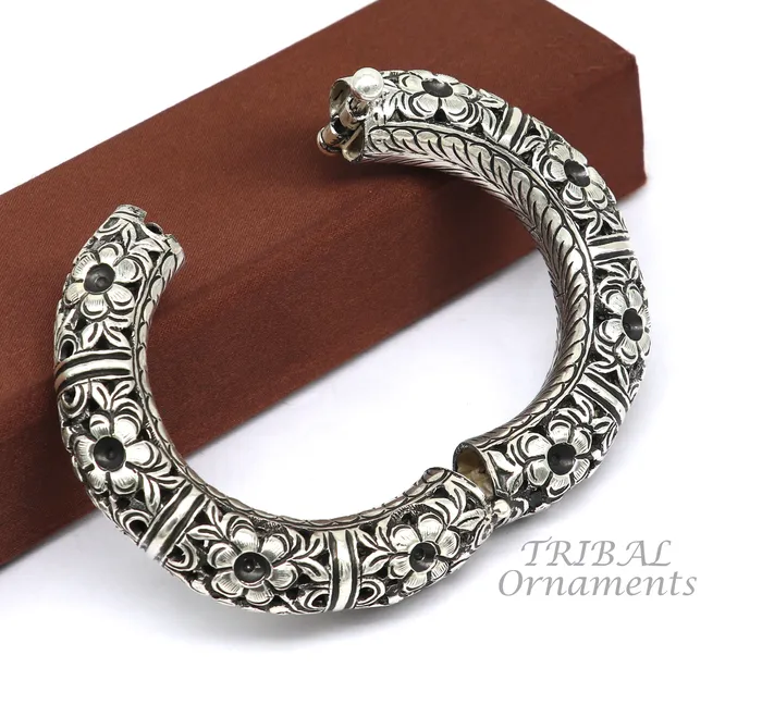 TRIBAL ORNAMENTS Bracelets 925 sterling silver handmade fabulous flower work vintage design bangle bracelet excellent traditional style wedding jewelry nba156
