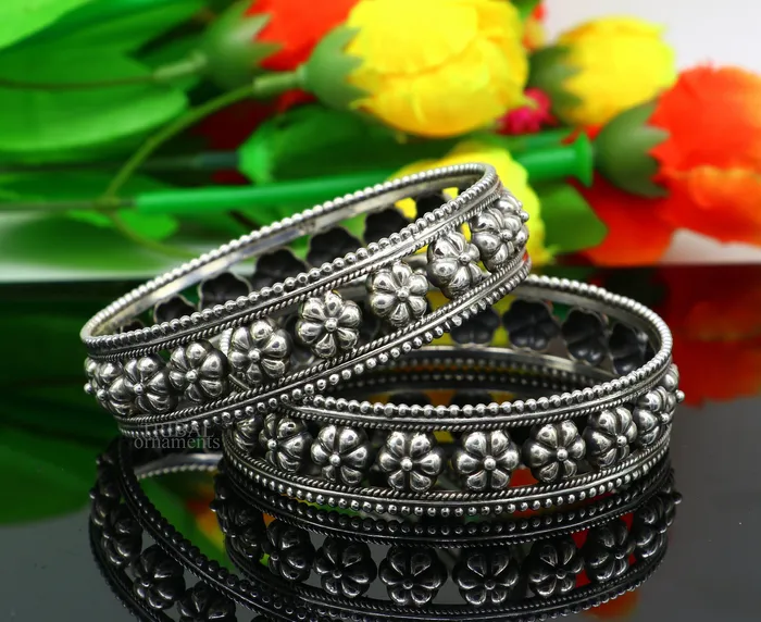 TRIBAL ORNAMENTS Bracelets 925 sterling silver handmade Gorgeous Vintage floral design bangle bracelet tribal ethnic jewelry best bride gifting jewelry nba311