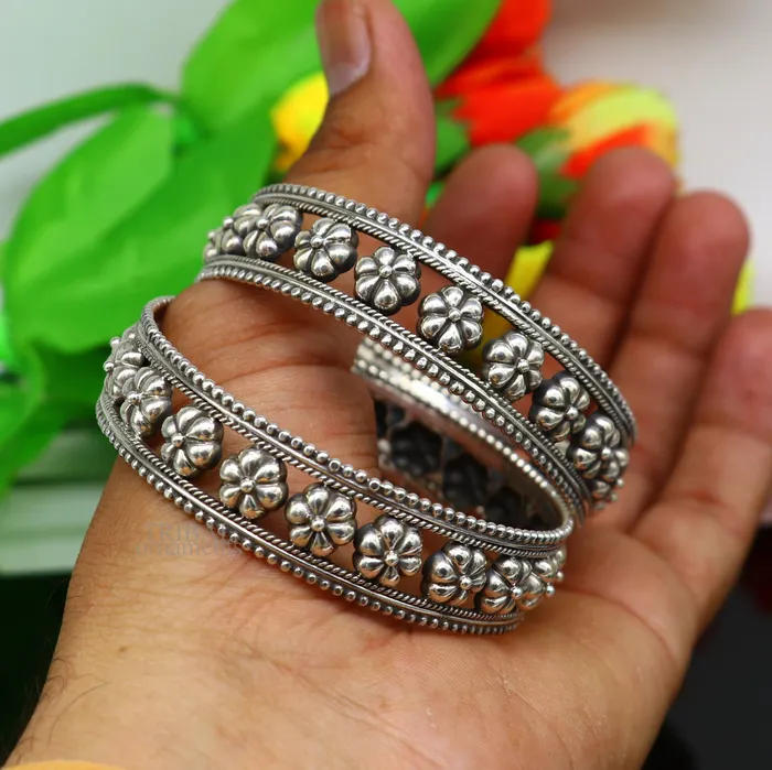 TRIBAL ORNAMENTS Bracelets 925 sterling silver handmade Gorgeous Vintage floral design bangle bracelet tribal ethnic jewelry best bride gifting jewelry nba311
