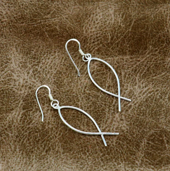 TRIBAL ORNAMENTS Earrings Fabulous Fish shape designer 925 sterling silver hoop earring excellent light weight earring brides made customized gifting jewelry ear638 TRIBAL ORNAMENTS Earrings Fabulous Fish shape designer 925 sterling silver hoop earring excellent light weight earring brides made customized gifting jewelry ear638