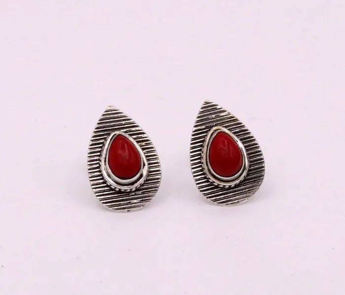 TRIBAL ORNAMENTS Earrings sapphire red color stone handmade 925 sterling silver stud vintage earrings s238