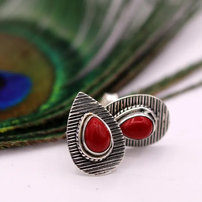 TRIBAL ORNAMENTS Earrings sapphire red color stone handmade 925 sterling silver stud vintage earrings s238