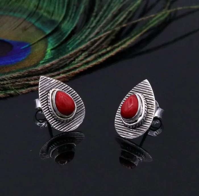 TRIBAL ORNAMENTS Earrings sapphire red color stone handmade 925 sterling silver stud vintage earrings s238