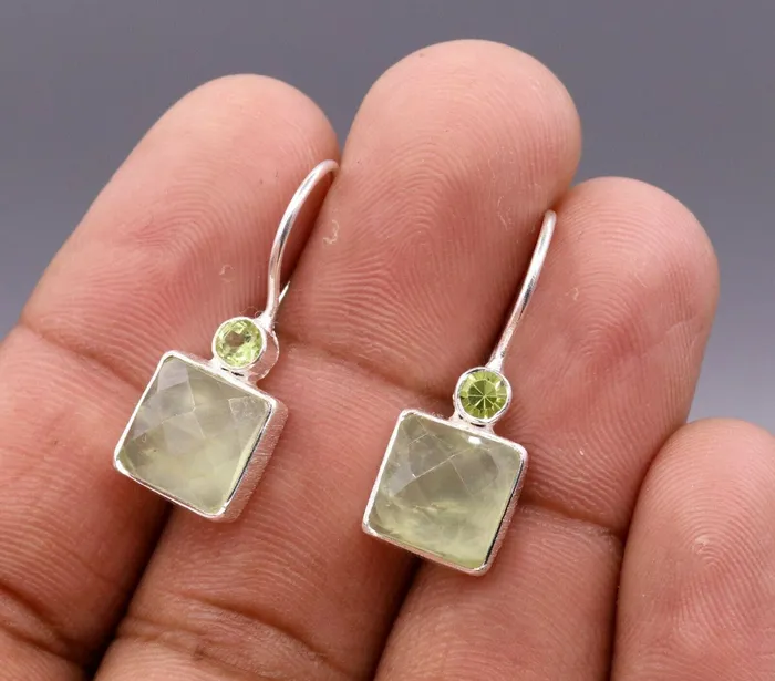 TRIBAL ORNAMENTS Earrings Traditional style stone 925 sterling silver quartz gifting hoop earring s322