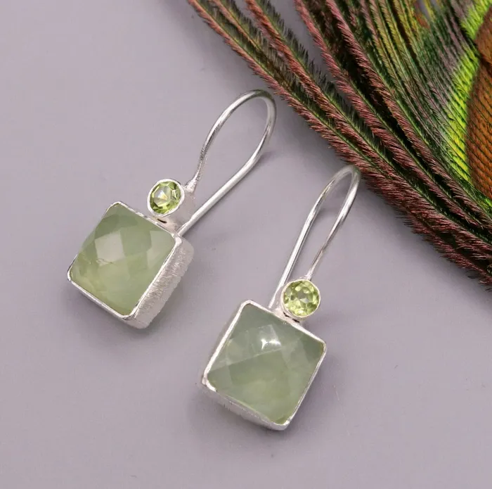 TRIBAL ORNAMENTS Earrings Traditional style stone 925 sterling silver quartz gifting hoop earring s322