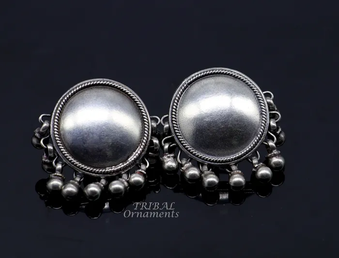 TRIBAL ORNAMENTS Earrings Vintage design 925 sterling silver plain style handmade round design fabulous Stud earrings tribal jewelry from Rajasthan india s1048 TRIBAL ORNAMENTS Earrings Vintage design 925 sterling silver plain style handmade round design fabulous Stud earrings tribal jewelry from Rajasthan india s1048