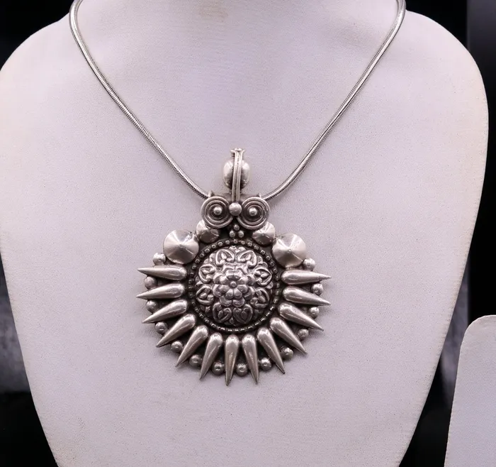 TRIBAL ORNAMENTS Necklaces 925 sterling silver handmade pendant excellent vintage design oxidized pendant necklace ethnic belly dance Bohemian tribal jewelry nsp339 TRIBAL ORNAMENTS Necklaces 925 sterling silver handmade pendant excellent vintage design oxidized pendant necklace ethnic belly dance Bohemian tribal jewelry nsp339