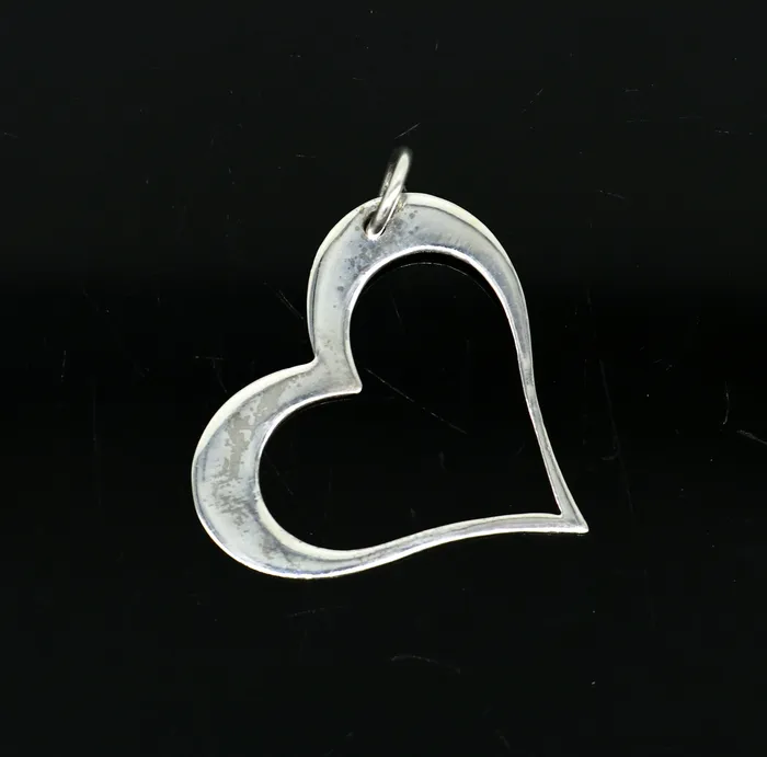 TRIBAL ORNAMENTS Necklaces Handmade solid 925 sterling silver heart pendant excellent unique design stylish unisex personalized gift pendant jewelry from india ssp521