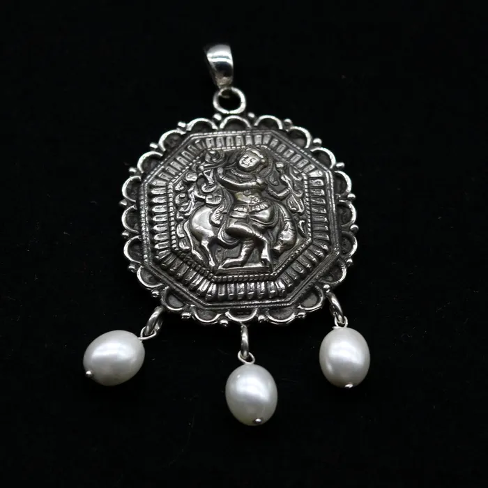 TRIBAL ORNAMENTS Necklaces Vintage trendy 925 sterling silver handmade Krishna with cow pendant amazing stylish unisex pendant locket personalized jewelry ssp579