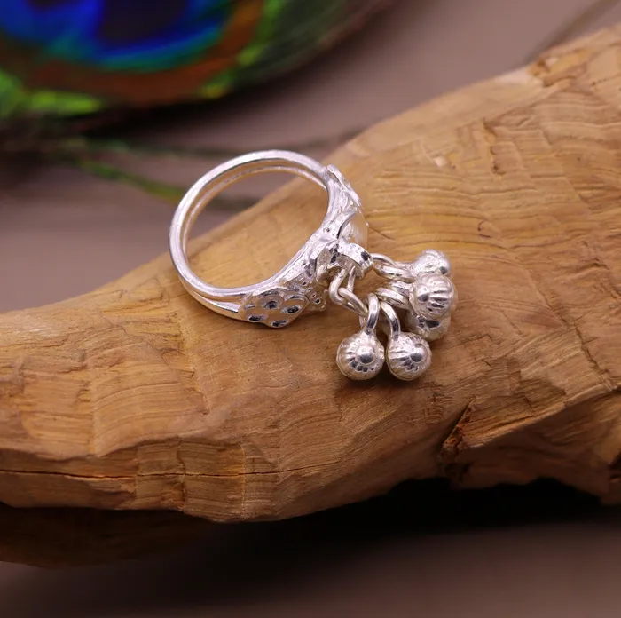 TRIBAL ORNAMENTS Rings Vintage antique design sterling silver handmade gorgeous charm ring with fabulous noisy bells excellent belly dance jewelry india sr207