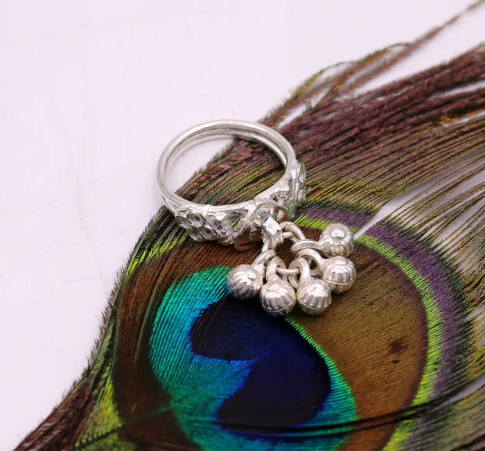 TRIBAL ORNAMENTS Rings Vintage antique design sterling silver handmade gorgeous charm ring with fabulous noisy bells excellent belly dance jewelry india sr207